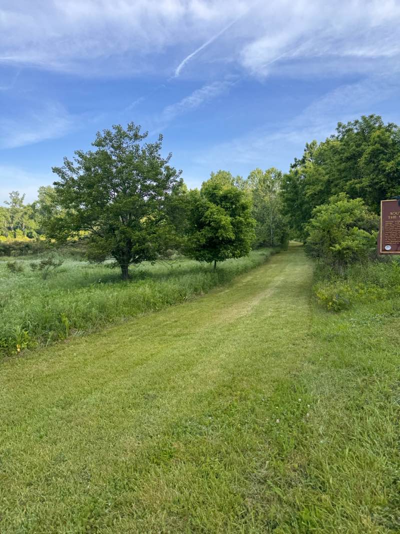 walking near me in Canal Exploration Center in summer