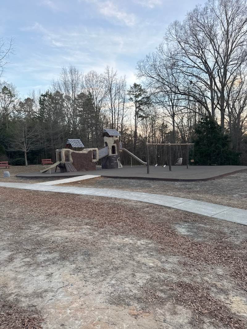 walking near me in Marvin Efird Park in winter