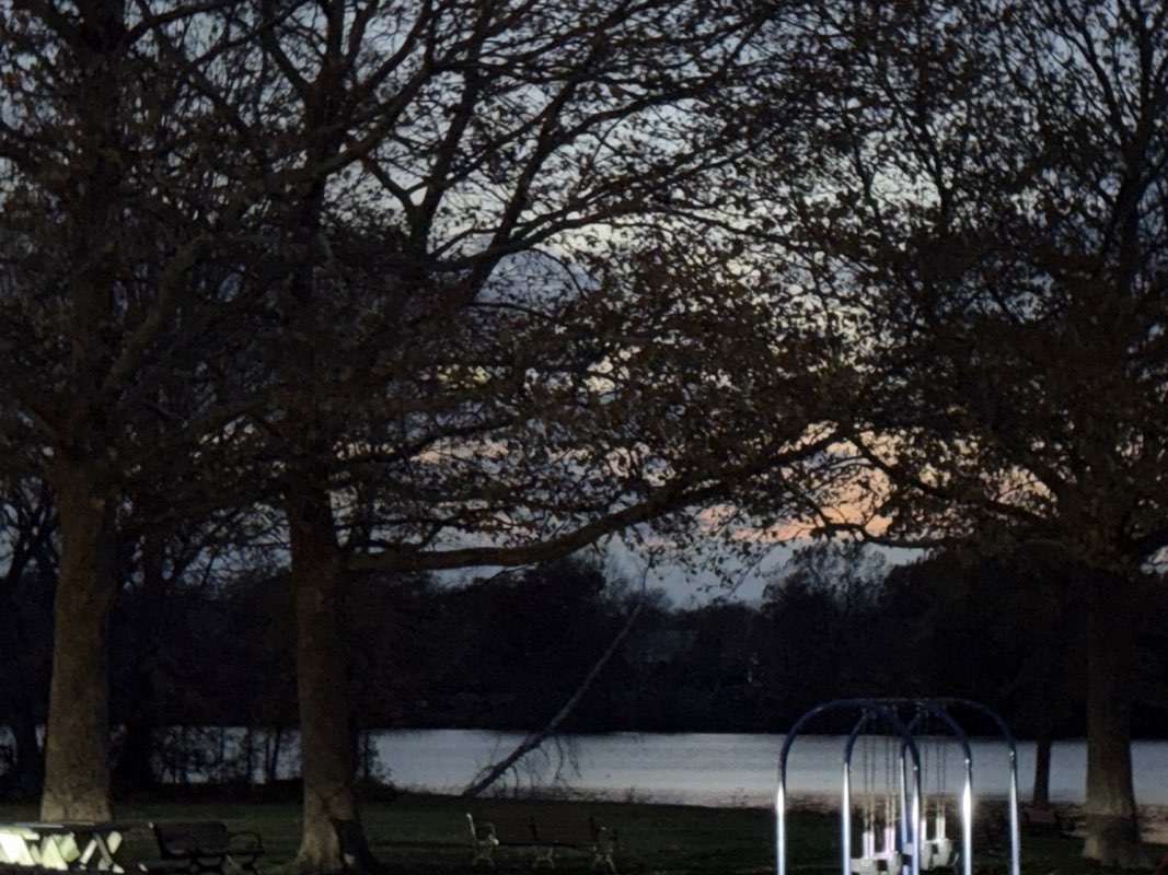 walking near me in Lower Common in autumn