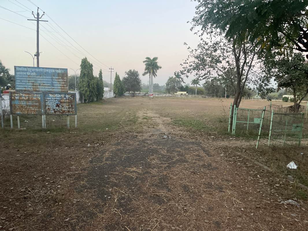 walking near me in Dhanmantri Park in winter