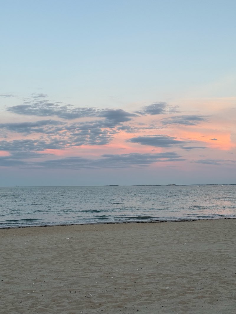 walking near me in Elizabeth A. Doris Memorial Park in autumn