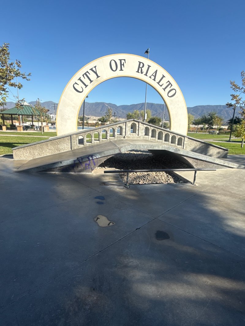 walking near me in Frisbie Park in autumn