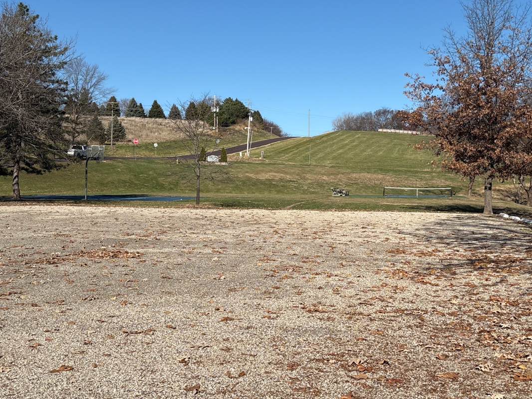 walking near me in Tuscarora Park in autumn