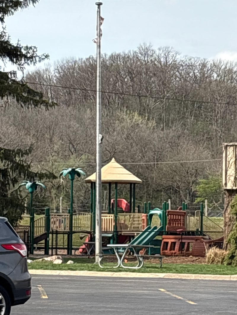 walking near me in Fondulac Parks Administrative Center in spring