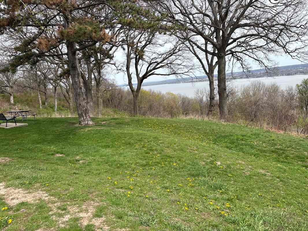 walking near me in Terrace Park in spring