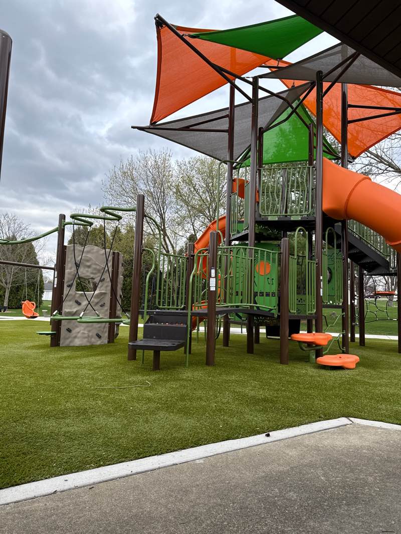 walking near me in Millenium Park in spring