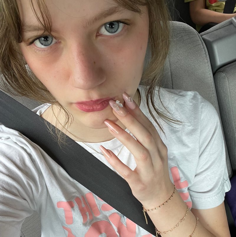 🧷gray-step -⃝⃤🏳️‍🌈 profile