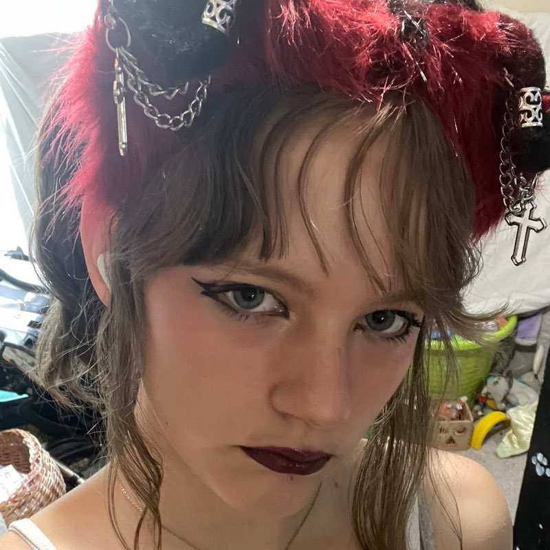 🧷gray-step -⃝⃤🏳️‍🌈 profile