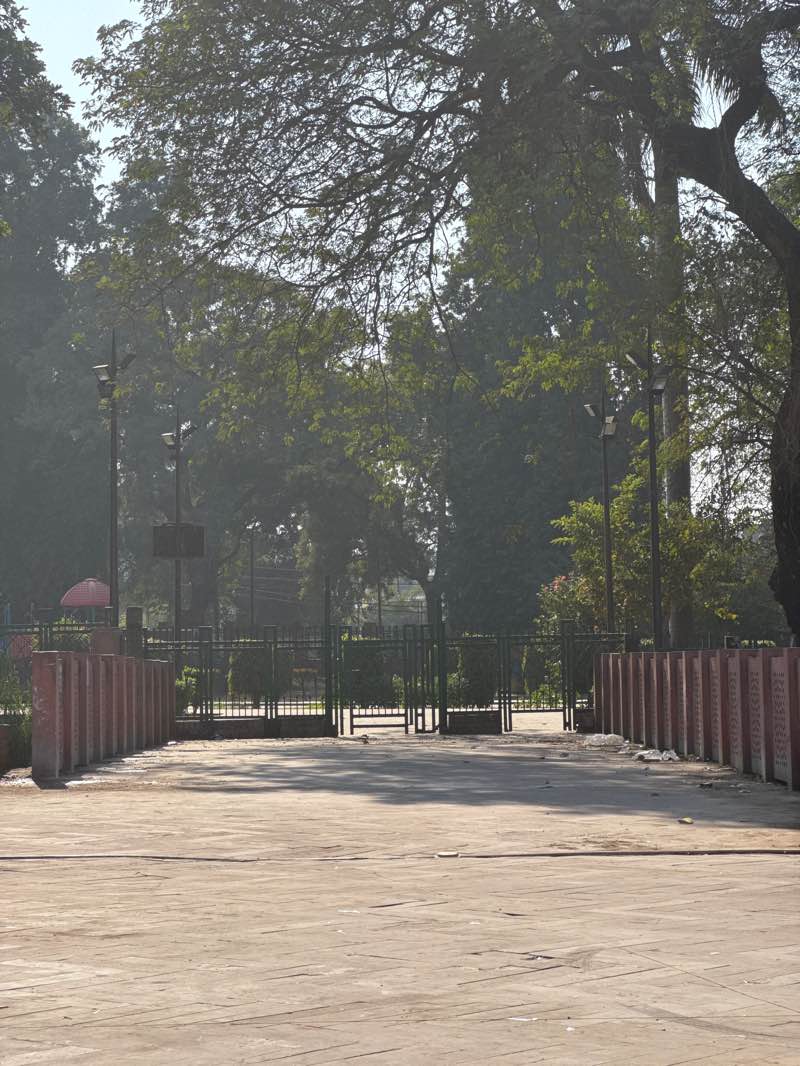 walking near me in Gulab Vatika in winter