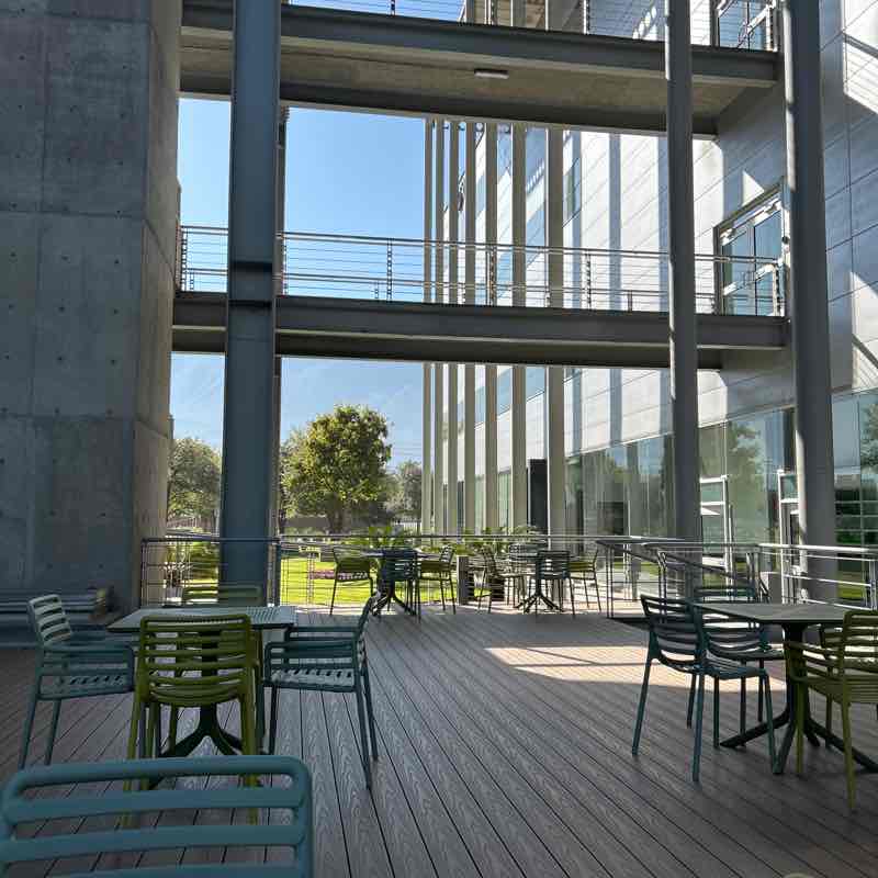 Manuel Helgueros post 1