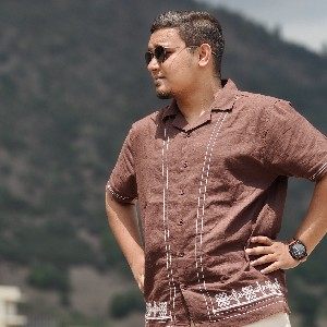 Navin Tikarey profile