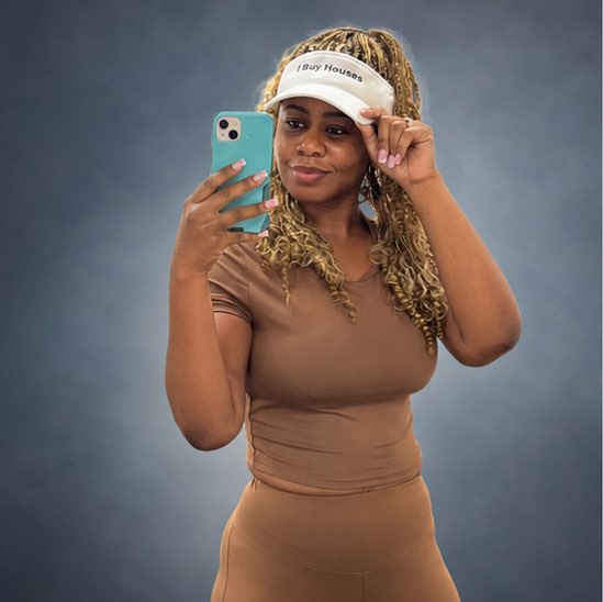 Sharday Monroe | Wellness Strategist icon
