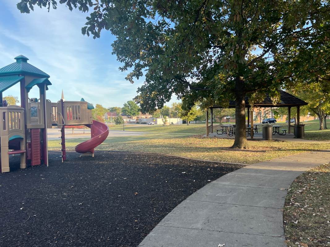 walking near me in Herman Laird Park in autumn