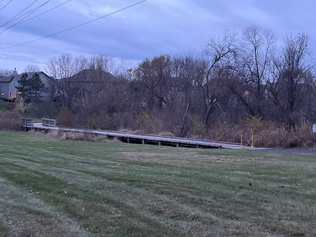 walking near me in Parkhill Manor Park in autumn