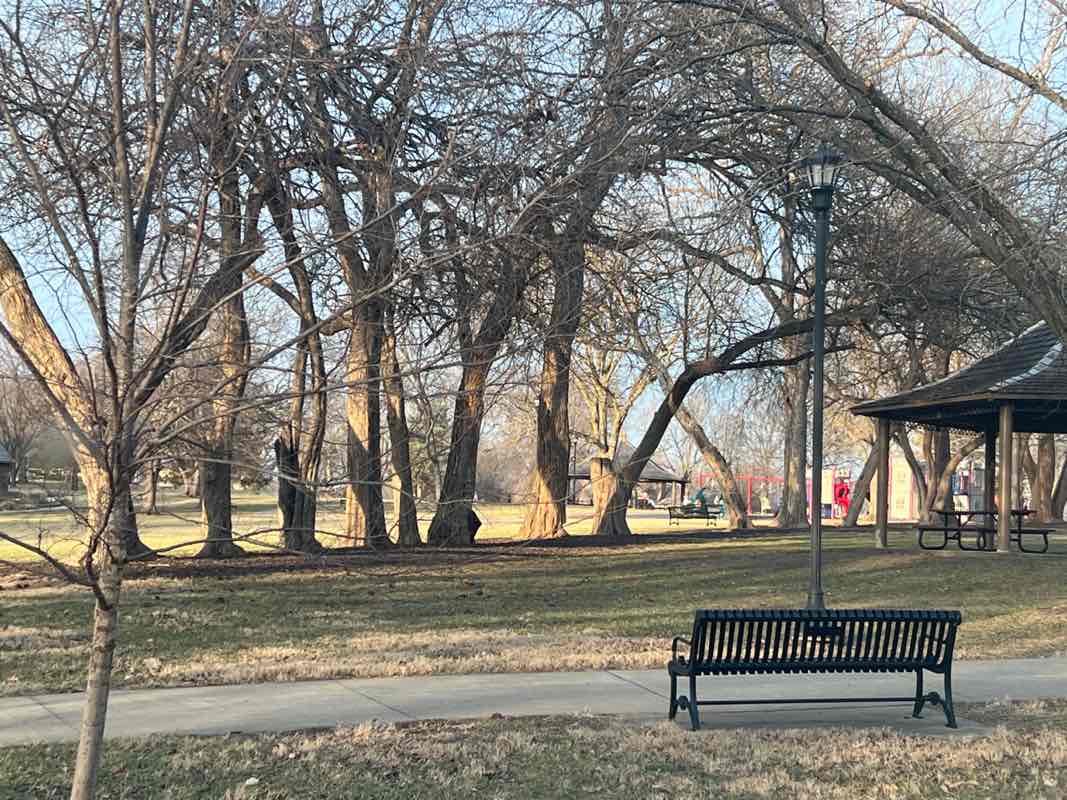 walking near me in West Flanders Park in winter