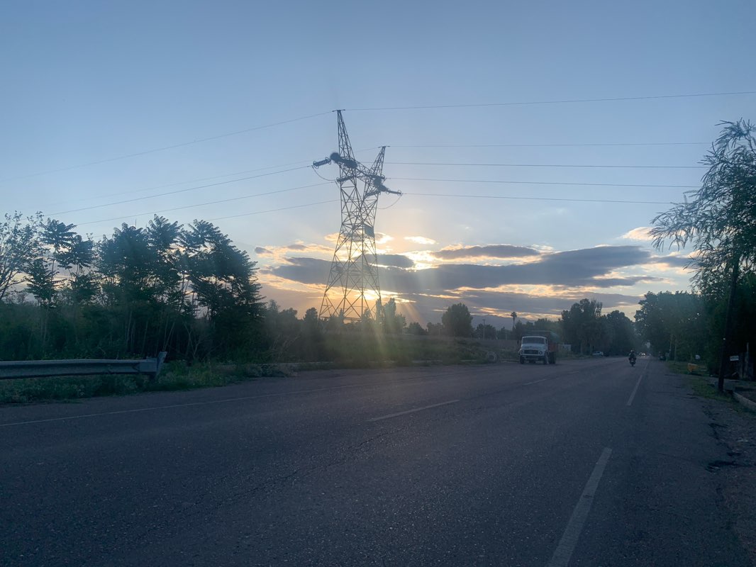 walking near me in Rotonda de Salcedo in summer