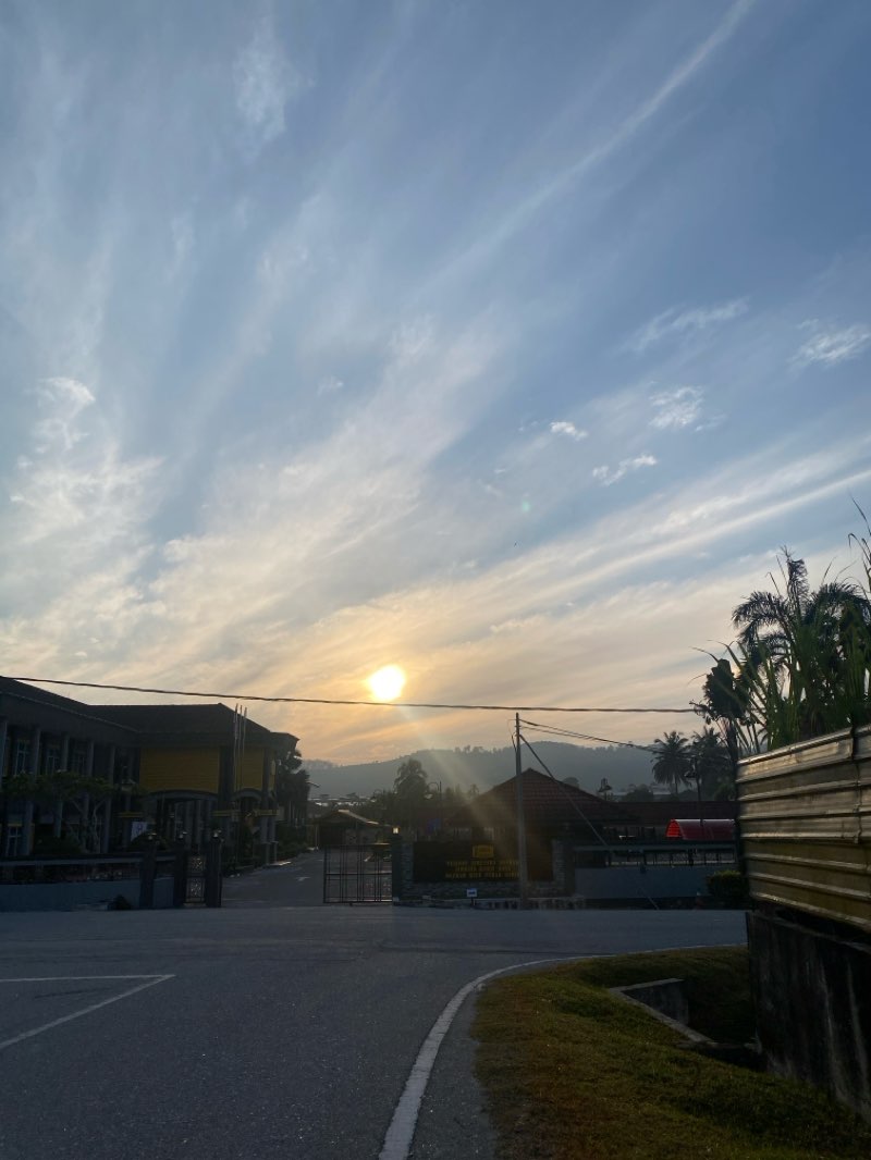 walking near me in Taman Inai in winter