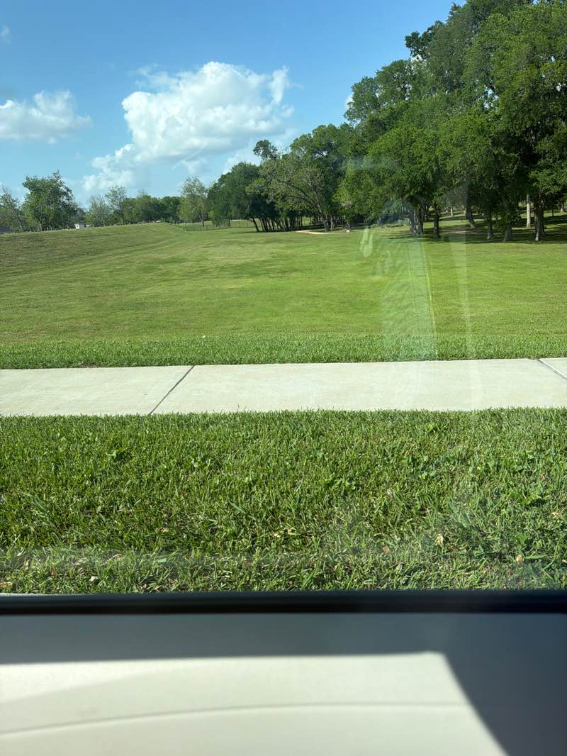 walking near me in Pecan Grove Memorial Park in spring