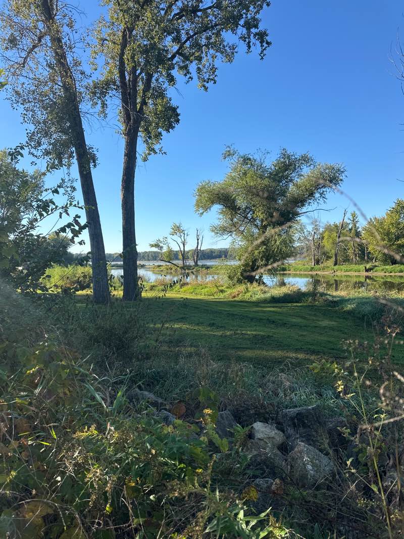 walking near me in Green Island Park in autumn
