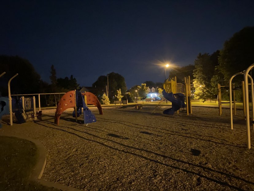 walking near me in Harris Park in summer