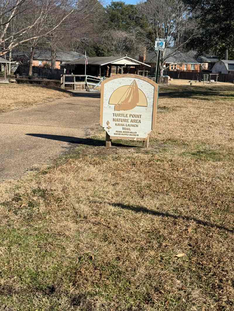walking near me in Turtle Bay Park in winter