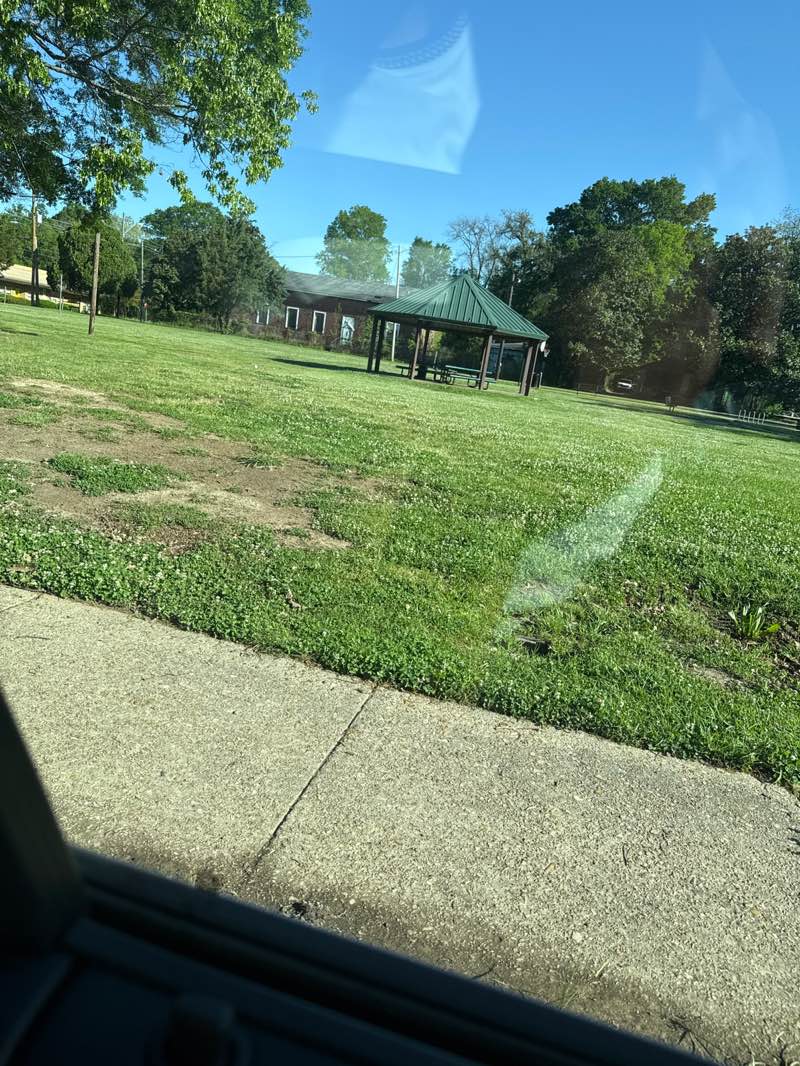 walking near me in Jaycee Park in spring