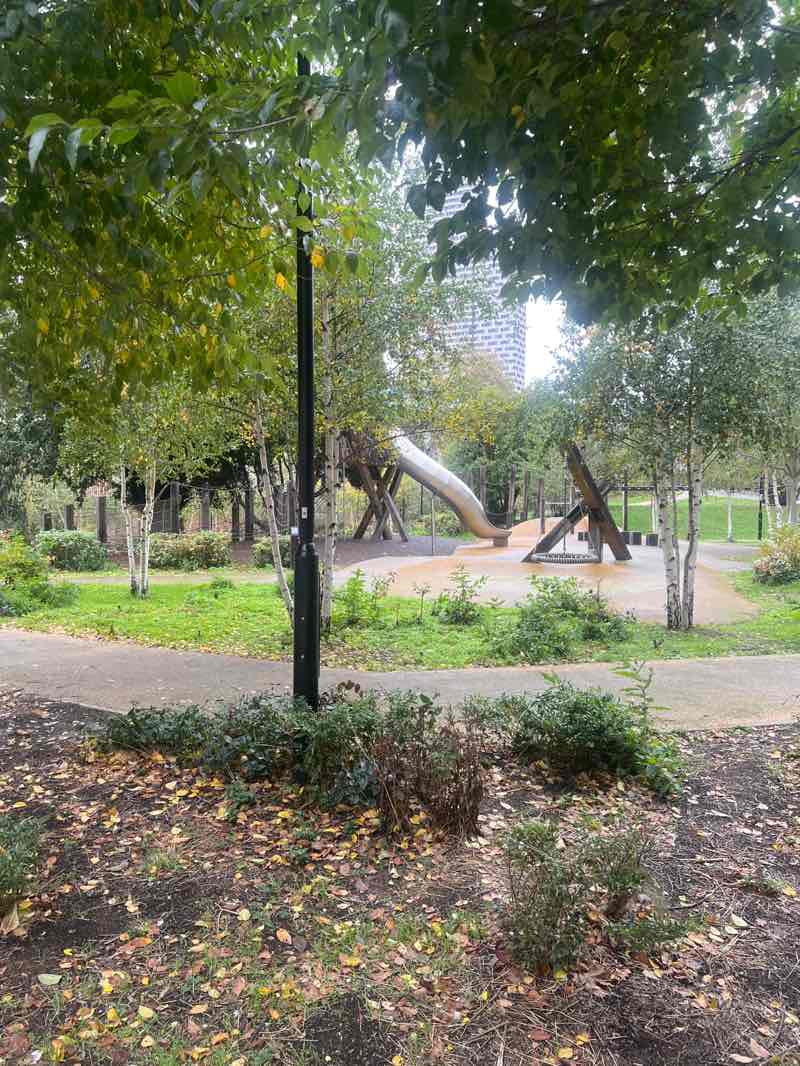 walking near me in Queen's Gardens in autumn
