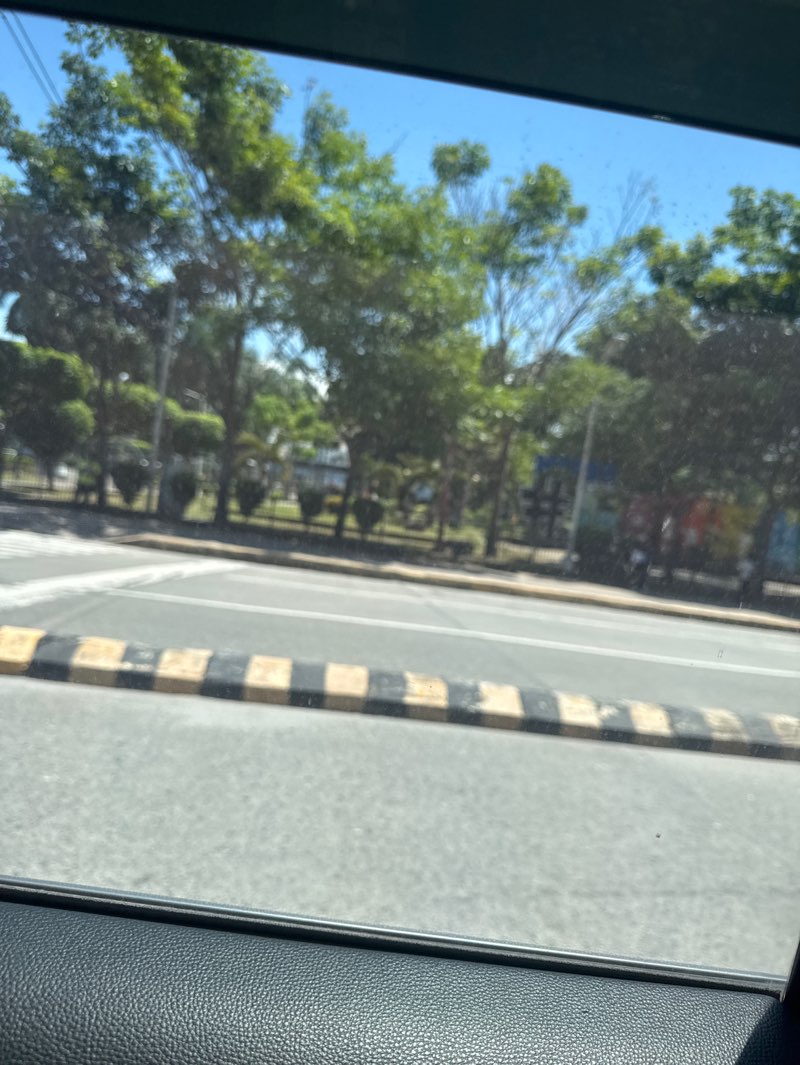 walking near me in Plaza Heneral Santos in autumn