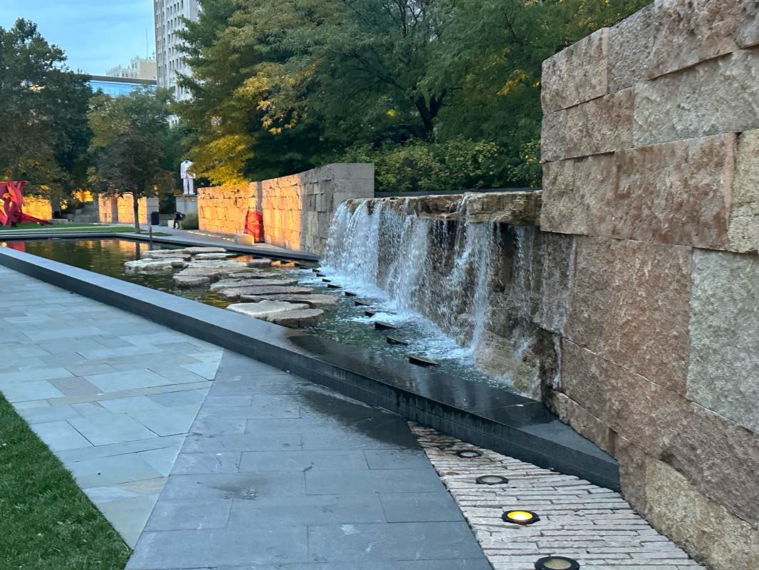 walking near me in Citygarden in autumn