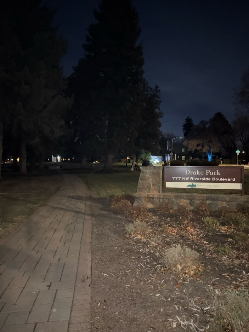 walking near me in Drake Park in winter