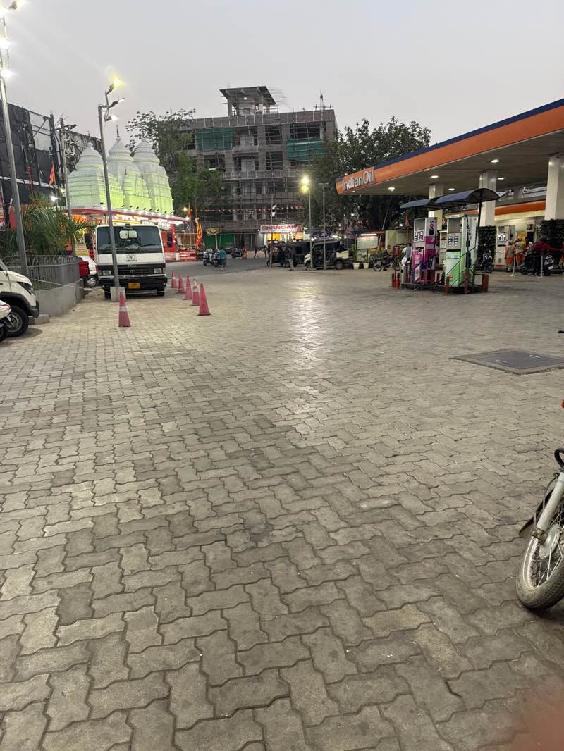 walking near me in Golmuri Park in spring