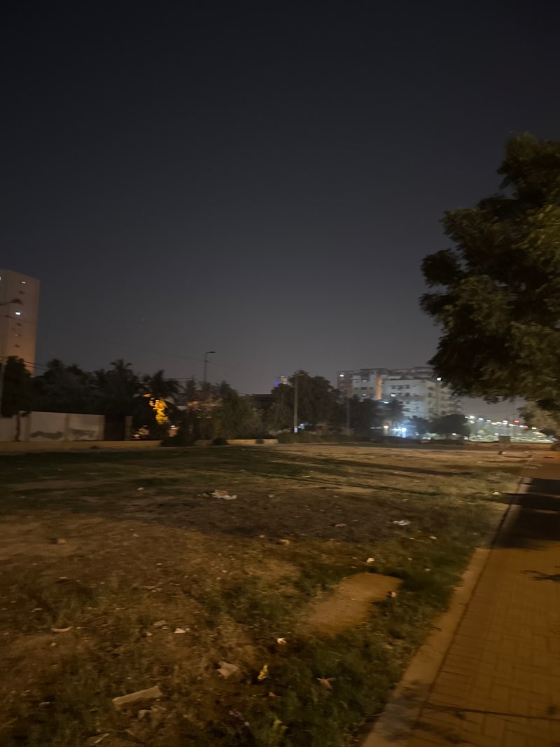 walking near me in Clifton Public Park in winter