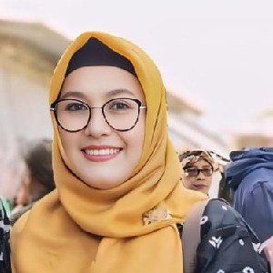 Inez Sanoesi profile