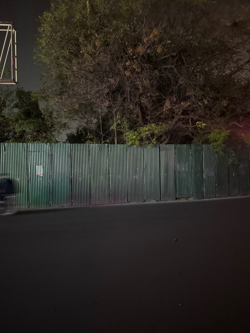 walking near me in Gole Market in autumn