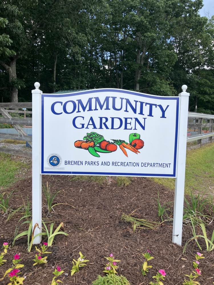 walking near me in Bremen Parks and Rec in summer