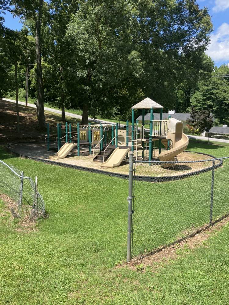 walking near me in Newbern Field in summer