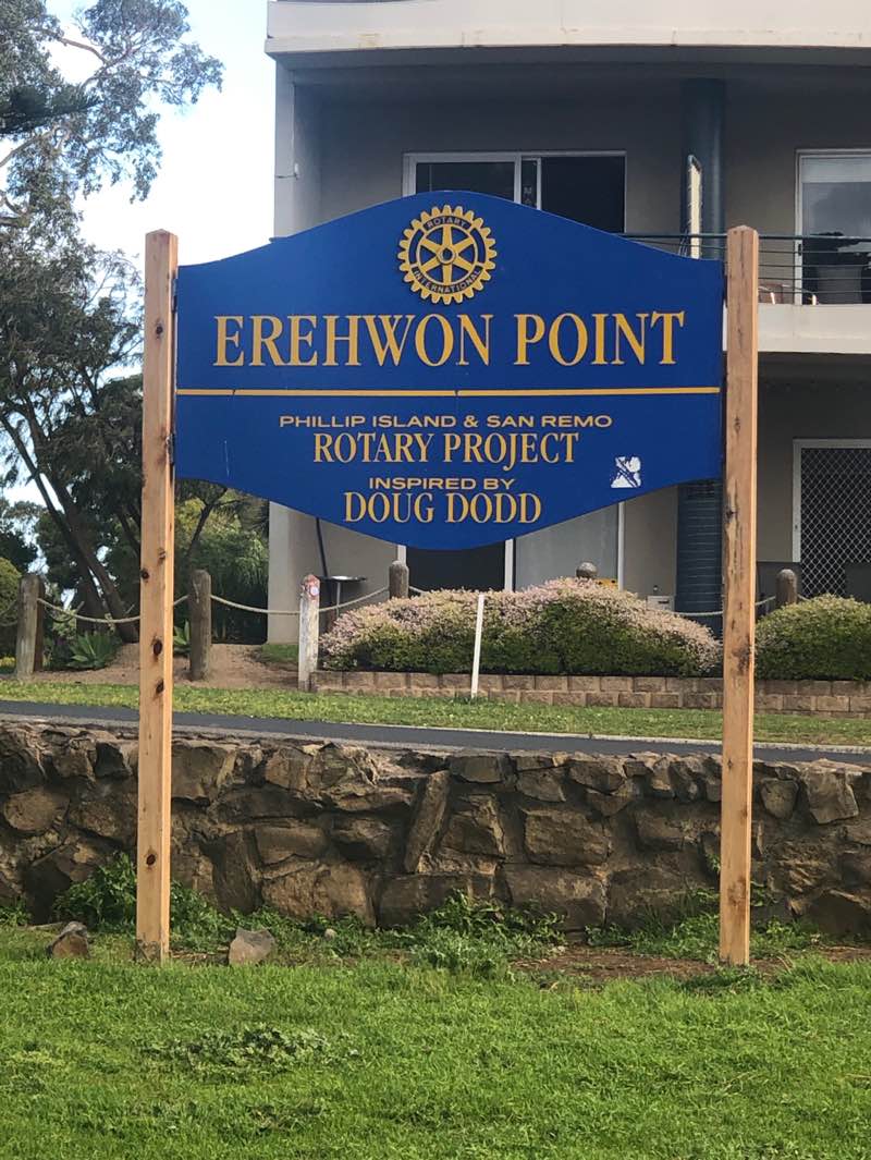 walking near me in Erewhon Point Reserve in spring