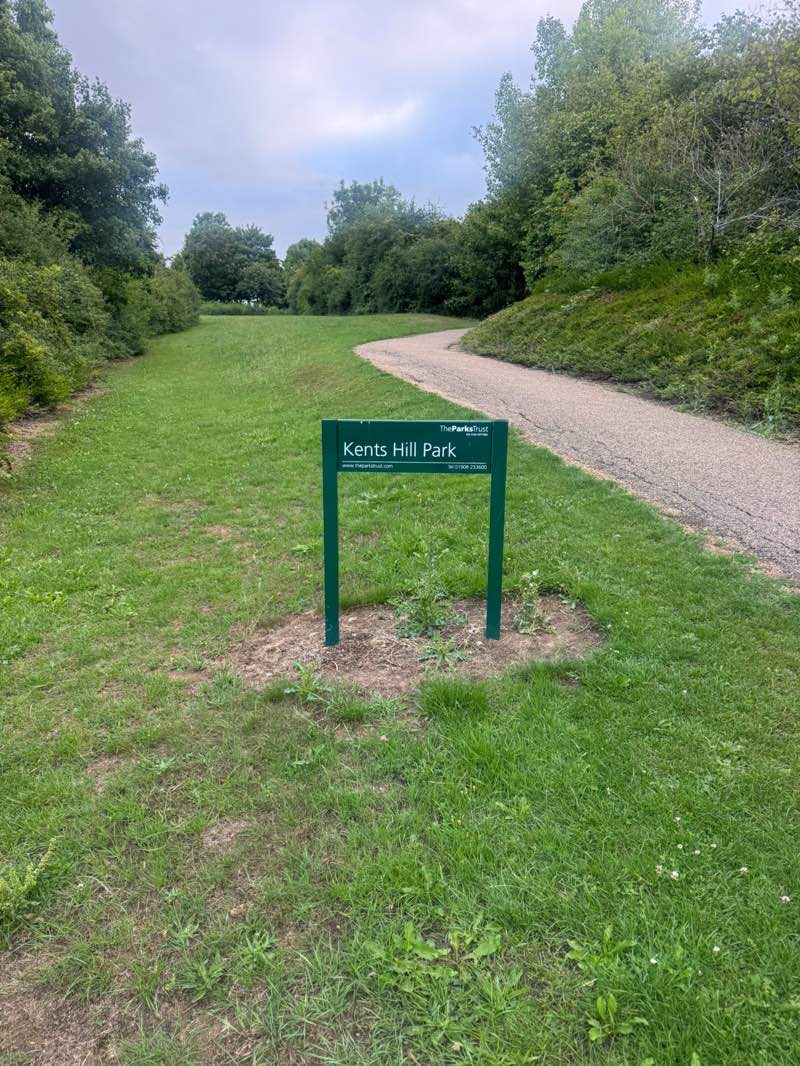 walking near me in Kents Hill Park in autumn