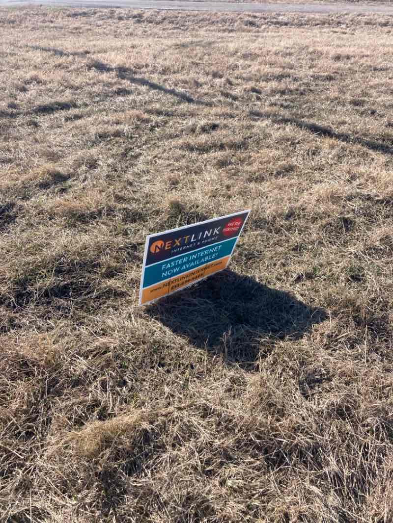 walking near me in Hennepin Canal Parkway State Park in spring