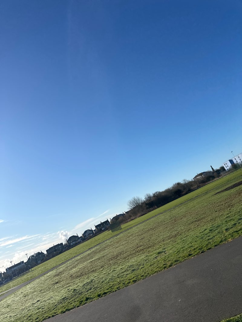 walking near me in Trindlemoss Loch in spring