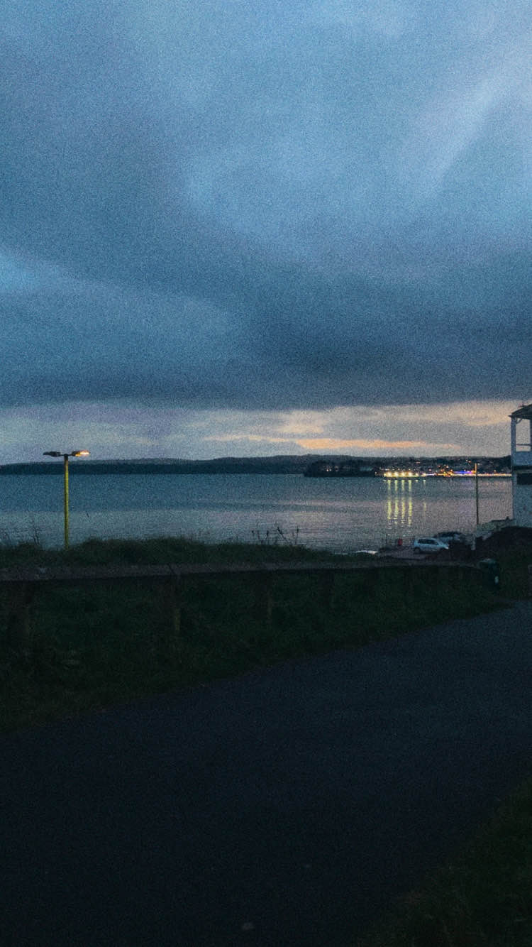 walking near me in Corbyn's Head in winter