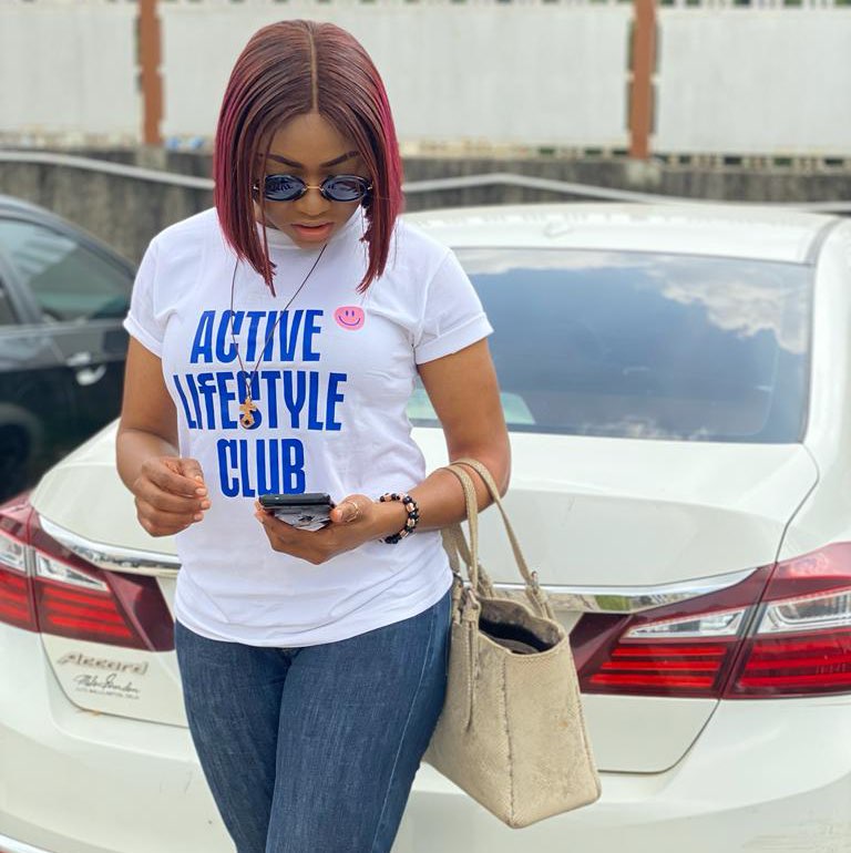 Stephanie O.T profile