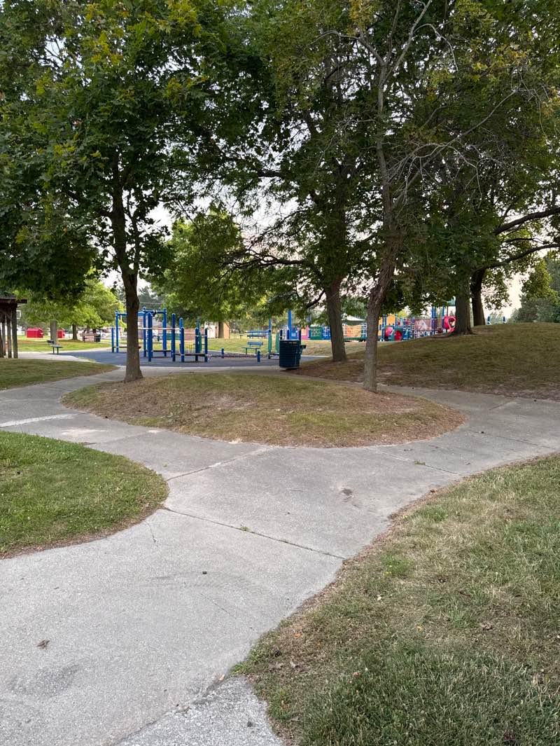 walking near me in Woodland in autumn