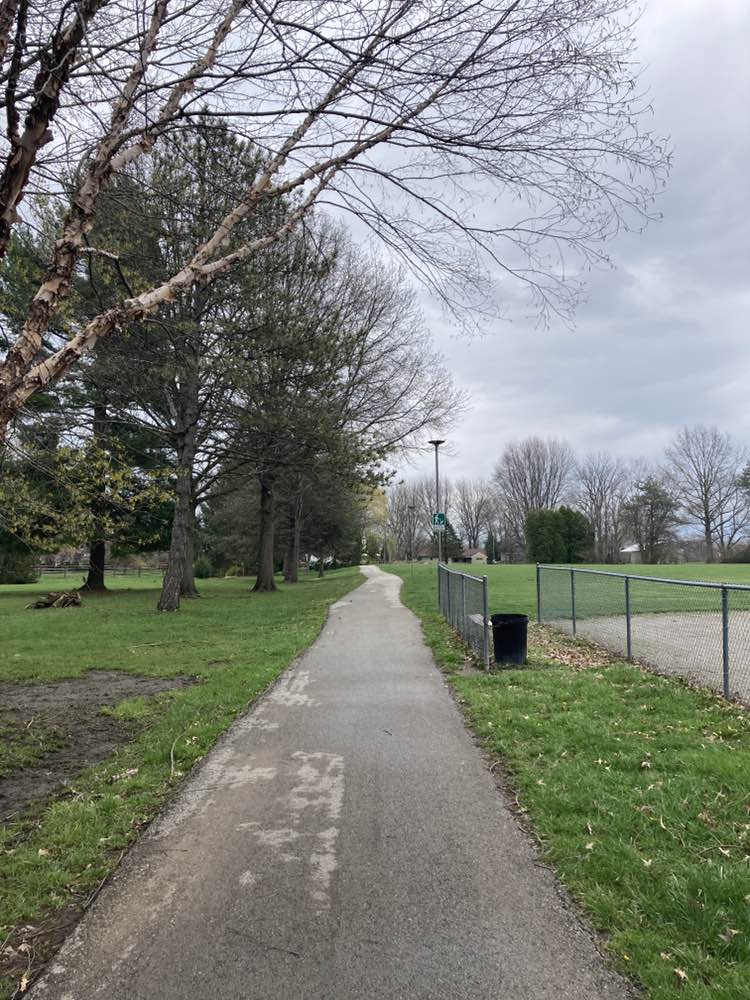 walking near me in Baer Park in spring