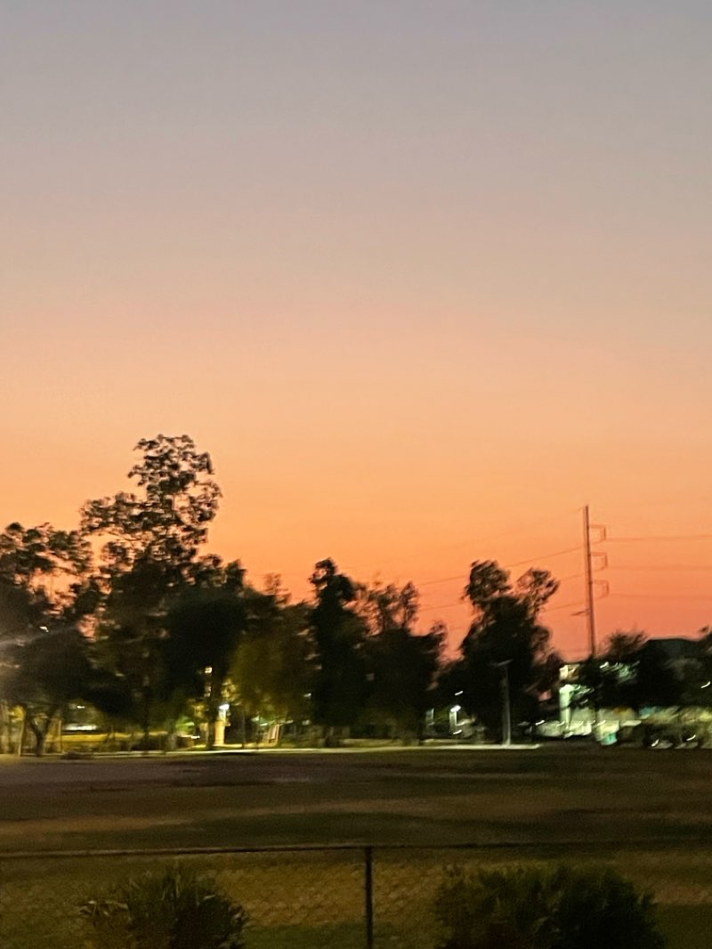 walking near me in Campos UABC in autumn