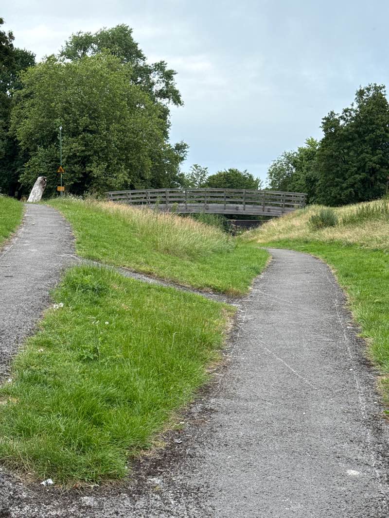 walking near me in Victoria Park in summer