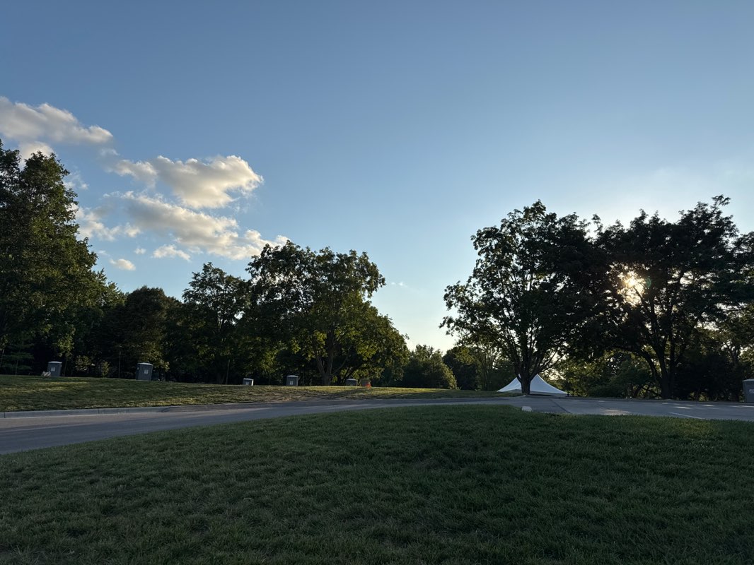 walking near me in Sar-Ko-Par Trails Park in summer