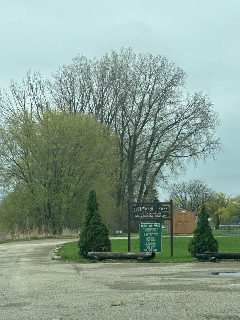 walking near me in Edgewater Park in spring
