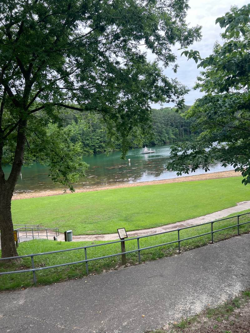 walking near me in Cliffs of the Neuse State Park in spring