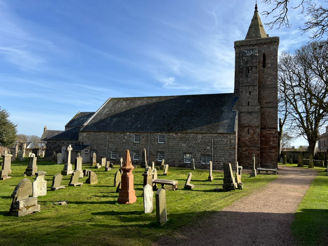 walking near me in Beech Walk Public Park in spring